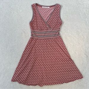 Flowy Max Studio red printed v-neck dress